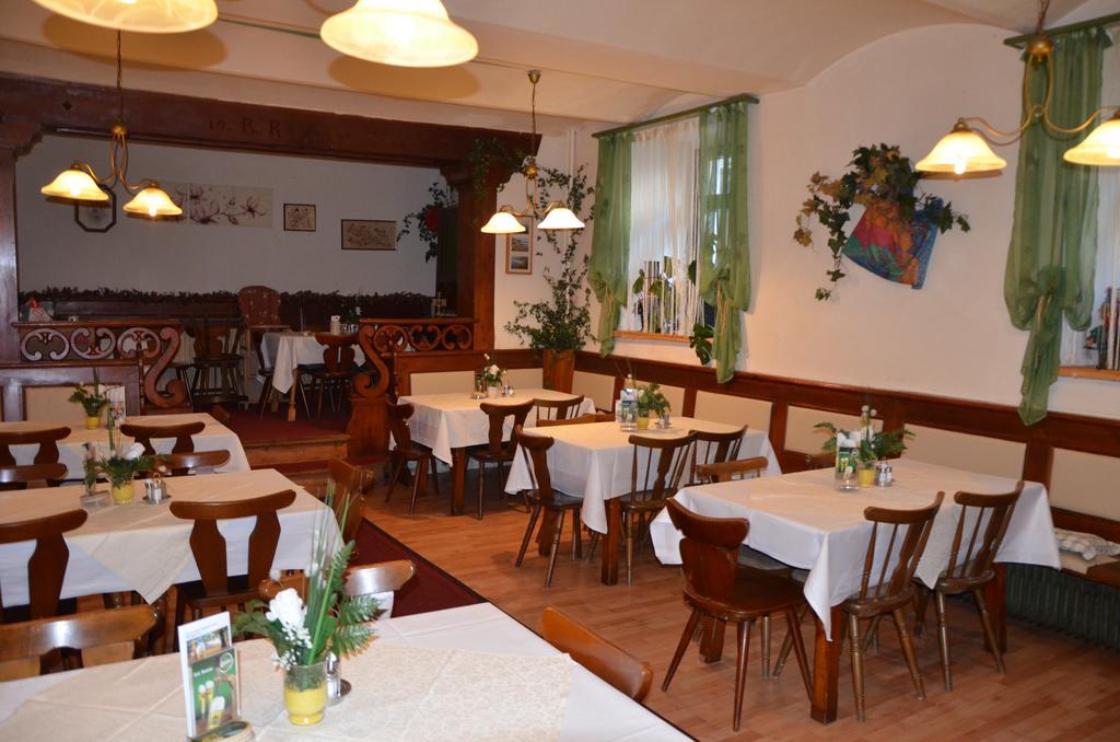 Gasthof Zur Post Taxenbach Buitenkant foto
